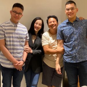 Kris Aquino Instagram - The 2 giants, Willie, and me. #christmas2019