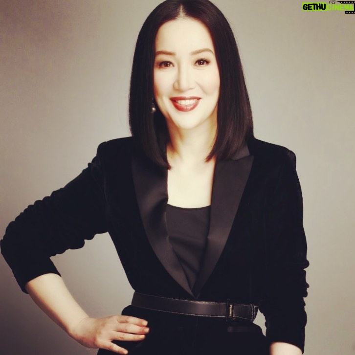 Kris Aquino Instagram - i read a book on “sisu” - it’s the Finnish trait summed up by courage, caring for yourself and others, embracing integrity and honesty, being decisive, avoiding unnecessary drama, being respectful, building perseverance and tenacity, yet going through all of life’s inevitable struggles with quiet dignity... i wanted to emulate them & keep this chapter of my life private, but the PMPC awards are coming this weekend and there can’t be “privacy” when you want to give due RESPECT to people who have chosen to give you the Ading Fernando Lifetime Achievement Award pero hindi ka pwedeng makadalo dahil palipad kayo ng Singapore. i had promised all of you that this feed would only have the happy moments that kuya josh, bimb, and i experience. i’m keeping most of that promise by sparing all of us the details kung bakit kailangan kong lumipad and have my tests, 3 months early. To the PMPC, kuya josh & bimb shall attend on my behalf, you have my sincerest apology for not personally accepting your heartwarming award- ganun kalaki po ang respeto ko sa mga miyembro ng entertainment press na pinili kong magsabi ng kalagayan ng health ko ngayon, dahil ayokong ma offend kayo kung hindi ninyo alam ang totoo. With God’s grace i hope to be better by the time of your Christmas party at sana dun ako makabawi sa inyo. i have also told you i shall no longer chronicle my struggles, those are my personal battles best immortalized only after a decisive victory. So when days or weeks go by & this feed is quiet, then that’s me holding on to my “sisu” and practicing my “kintsugi” wellness, with some “hilot” included. 🇸🇬 to 🇫🇮 to 🇯🇵 and back to 🇵🇭.