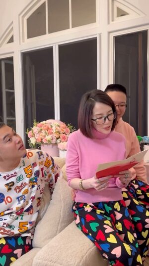 Kris Aquino Instagram - Boy & @gmanetwork THANK YOU for allowing me to spend my birthday with you & the 🇵🇭. My BP was going haywire before i went live, that’s why i said Avanzado instead of DANTES🫠- i’m sorry @dongdantes. 

Yes, because of Churg Strauss i now have cardiomyopathy. This means my heart muscles are having trouble pumping blood due to inflammation, and because of that inflammation, it’s exhausting my heart and causing it to begin to fail and ultimately, please pray with me- sana hindi tuluyang sumuko or mag CARDIAC ARREST. 

Please help me pray for my doctors and my nurses so that God will continue to guide them as they try to heal me. I have always believed in sharing the TRUTH no matter how painful with all of you. Why? Because sinamahan nyo ako sa laban. Sana wag tayong sumuko sa ating pananampalataya na nakikinig ang Diyos sa mga Dasal ng buo ang tiwala sa Kanya. 

Just in case this is the last birthday i get to celebrate here on earth, THANK YOU kuya & bimb for the most precious privilege of being chosen to be your mom. THANK YOU to my sisters for their love & generosity. THANK YOU to my small but very close circle of cousins & friends who have shared my life and their lives with me. THANK YOU to all of you for making all my childhood dreams come true. 

Pa birthday n’yo na please- i have a few loved ones and dear friends battling very difficult illnesses as well. PLEASE PRAY FOR THEM, too. 

I still want to live, i know the odds are against me- dahil ang puso hindi pwedeng diktahan pero sana sa tulong ng dasal nyo mabigyan pa ko ng konting extension. YOU HAVE MY LOVE & ETERNAL GRATITUDE. Happy Valentine’s Day. 🩷💚🧡🩵 (year of the pig’s lucky & healing colors for 2024)
