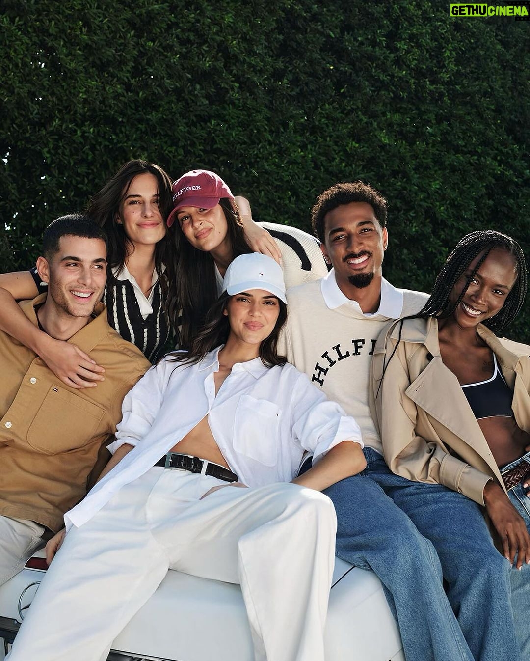 Kris Jenner Instagram - Kendall joins the @tommyhilfiger family for the Spring ‘24 Collection ♥️🤍💙 @kendalljenner @devonleecarlson @ebony.riley @tommyhilfiger @faikhadra @hannahlogann @yungtaco