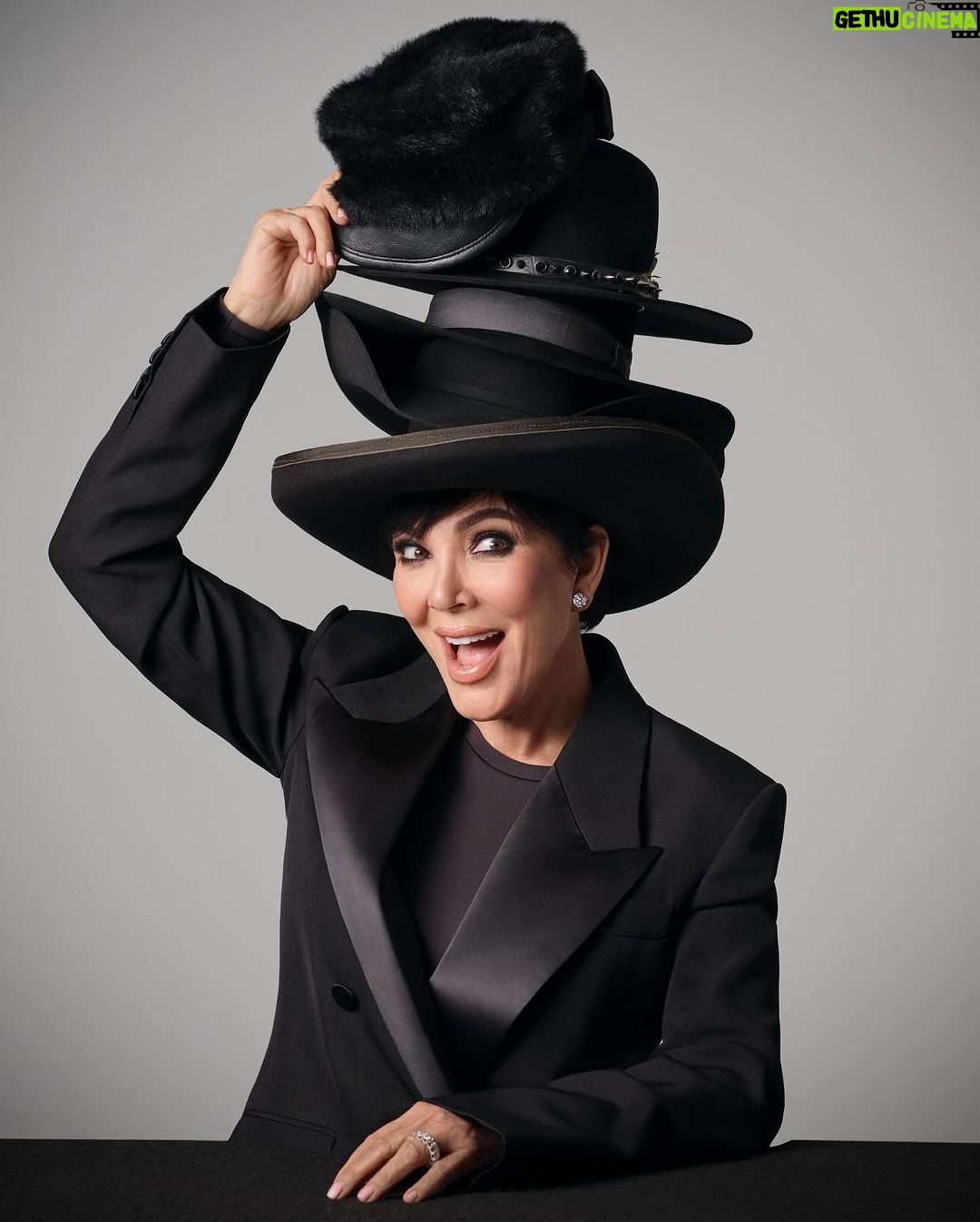 Kris Jenner Instagram - I’ve lived in California my entire life and I am so blessed to call LA home. This magical city is so full of life, creativity, energy and opportunity. There’s just no place like LA!! Thank you @lamag for naming me your Woman of the Year! #LAMag #LosAngelesMagazine