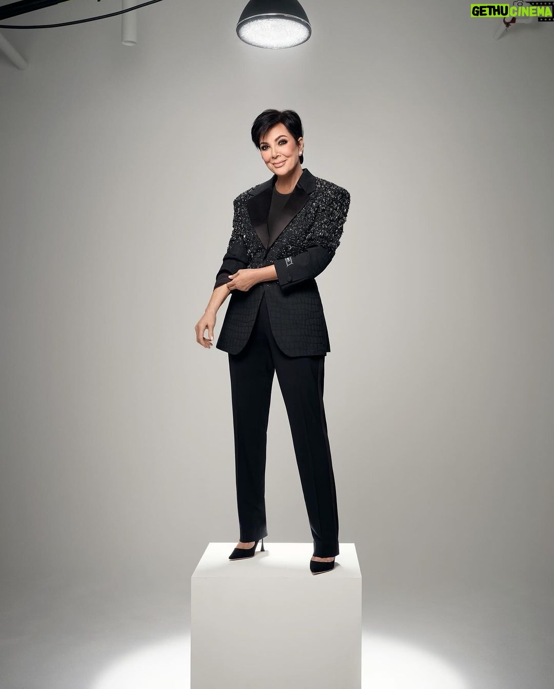 Kris Jenner Instagram - I’ve lived in California my entire life and I am so blessed to call LA home. This magical city is so full of life, creativity, energy and opportunity. There’s just no place like LA!! Thank you @lamag for naming me your Woman of the Year! #LAMag #LosAngelesMagazine