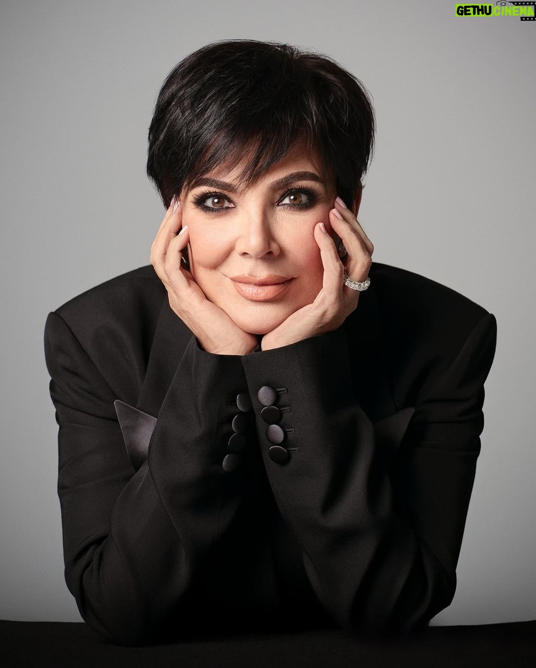Kris Jenner Instagram - I’ve lived in California my entire life and I am so blessed to call LA home. This magical city is so full of life, creativity, energy and opportunity. There’s just no place like LA!! Thank you @lamag for naming me your Woman of the Year! #LAMag #LosAngelesMagazine