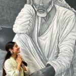 Krishna Mukherjee Instagram – Om Sai Ram 🙏🏻🌹

Outfitby- @bunaai 🌹 Shirdi-SaiBaba