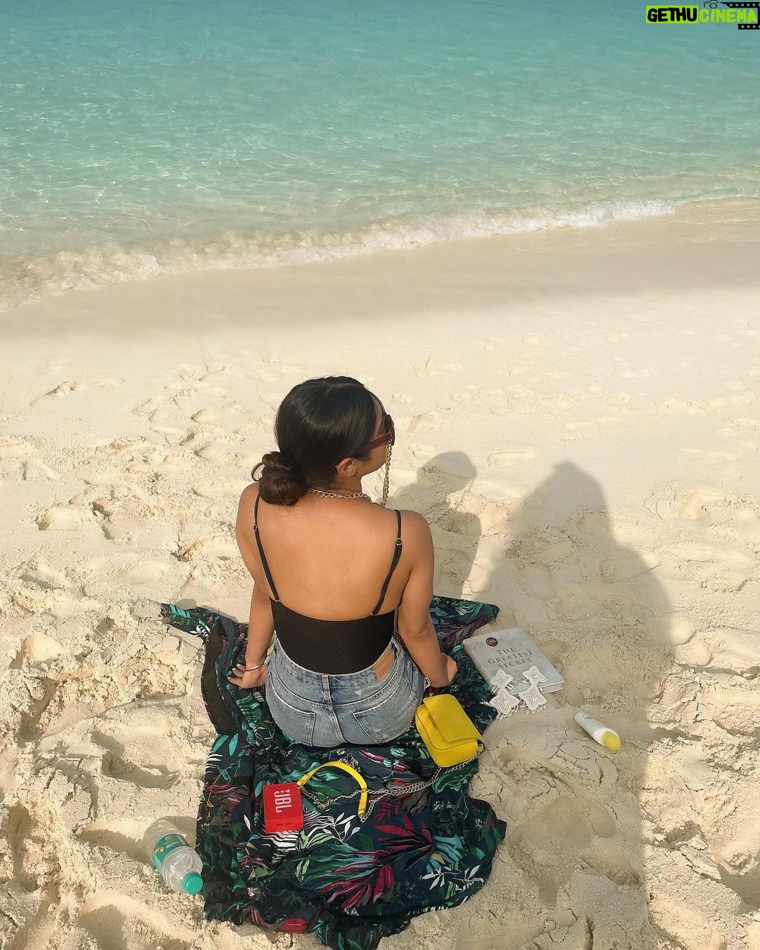Krishna Mukherjee Instagram - Throwback to Lakshwadeep ❤️🌊⚓️ Lakshadweep