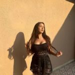Krissann Barretto Instagram - It’s like I’m 3 different people 🤣♥️ #picture #picoftheday #outfit #ootd #fit #look #insta #instagood #instadaily #instagram #girl #black #sunkissed #golden #blessed #grateful #thankyou