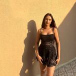 Krissann Barretto Instagram - It’s like I’m 3 different people 🤣♥️ #picture #picoftheday #outfit #ootd #fit #look #insta #instagood #instadaily #instagram #girl #black #sunkissed #golden #blessed #grateful #thankyou