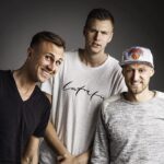 Kristaps Porziņģis Instagram - Blessed to have these two with me troughout my journey. 🙏🏼
