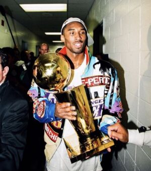 Kristaps Porziņģis Instagram - My favorite player growing up just passed.. I cant believe this is true...💔💔
Rest in peace Kobe 🙏🏼
Legends live forever