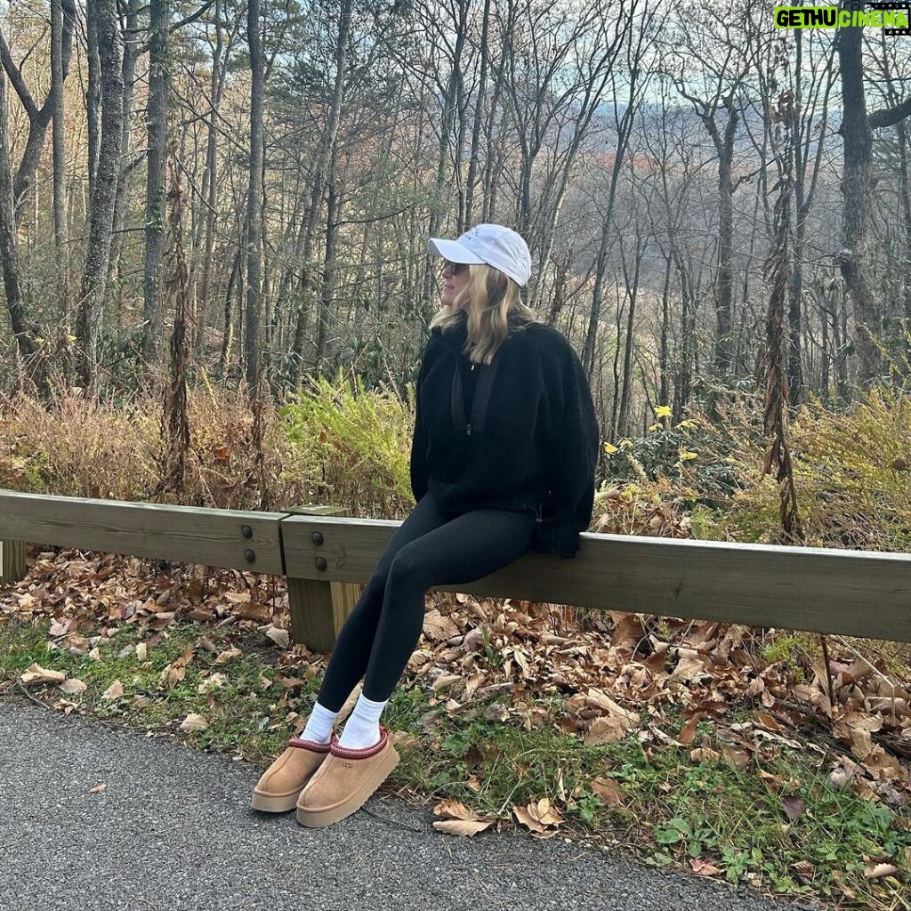 Kristin Cavallari Instagram - A few days in the mountains with my #1s Blackberry Mountain