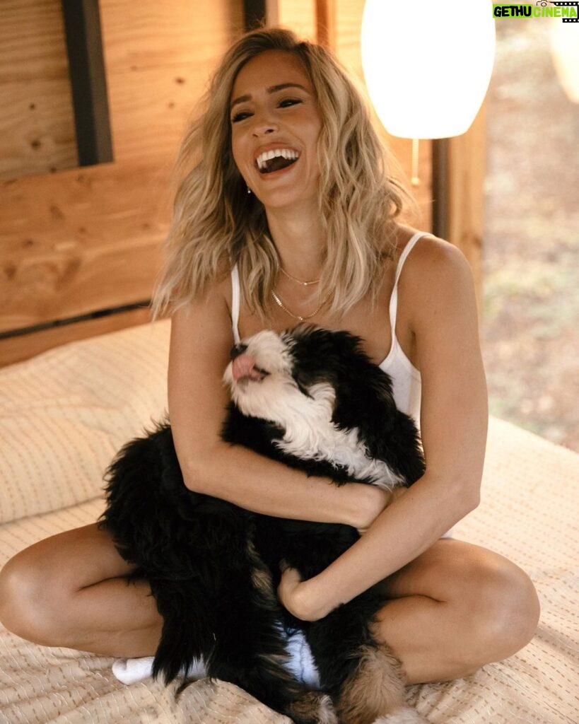 Kristin Cavallari Instagram - Up in a treehouse Nashville, Tennessee