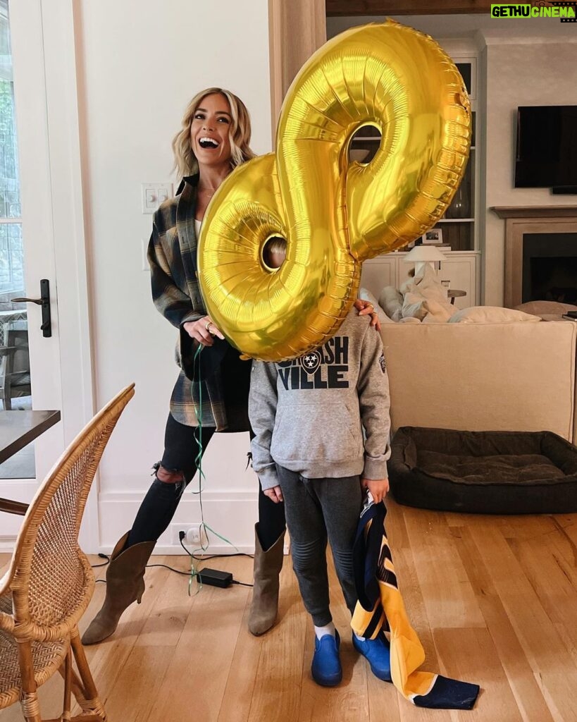 Kristin Cavallari Instagram - Every year it gets harder to come up with creative ways to hide their faces so I can post a pic on their bdays (yes, I realize a lot of you don’t get it— I want my kids to make their own decision to be on social media instead of me making it for them). Well, this photo isn’t great but it’s Jax’s birthday and my little man is 8 today which blows my mind. Jaxy, my little Mozzy, you are the funniest kid I know. Always up for a good time, you are pure light my love. Part rebel, part kind, sweet soul, there’s never a dull moment with you. Keep being you and growing into this incredible young man. I love you more than you’ll ever know.