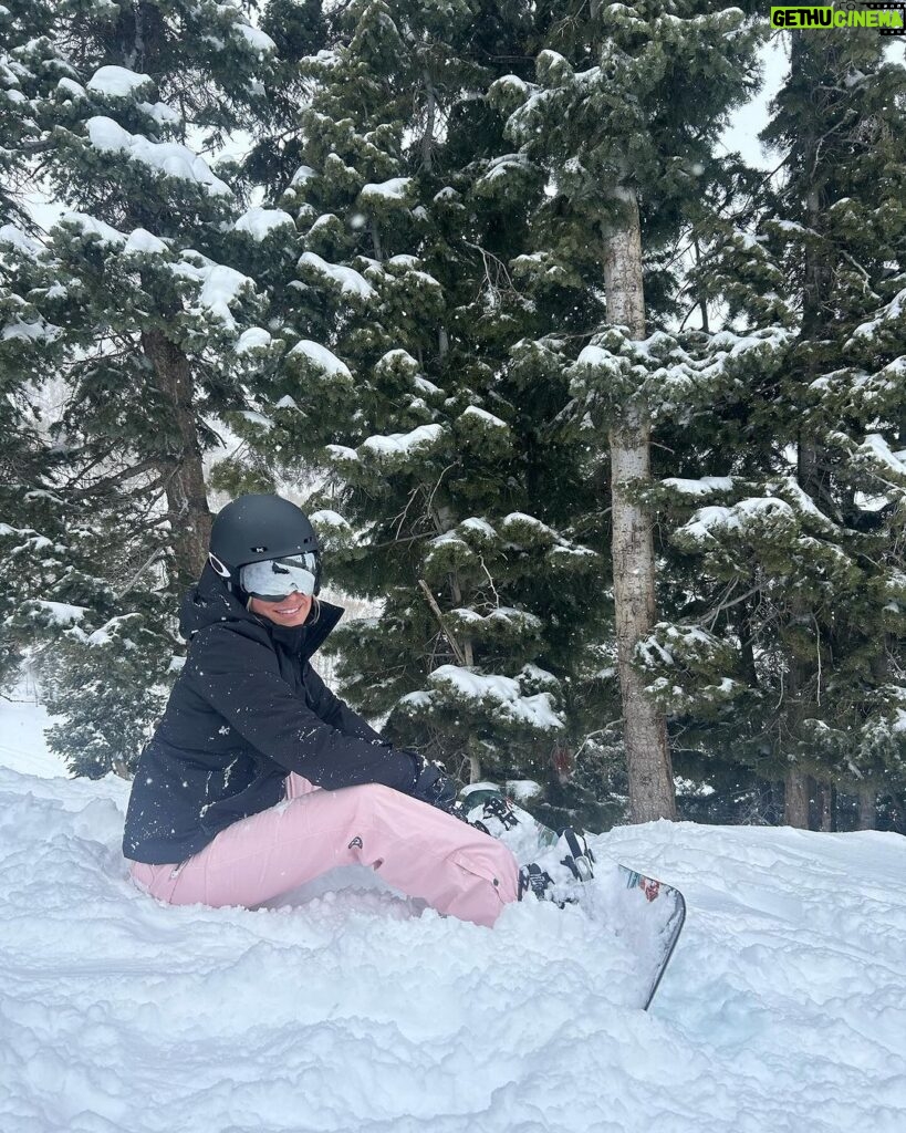 Kristin Cavallari Instagram - Well, that was fun 🏂❄️🤍 Park City, Utah