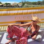 Kristina Orbakayte Instagram - Август ☀️💃🧍🏻‍♀️🕺🏻