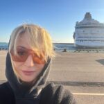 Kristina Orbakayte Instagram - С Наступающим 🛥️🎄❤️