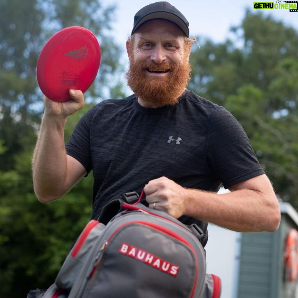 Kristofer Hivju Instagram - 🏆Congrats to the winners of @pcs_sulaopen @blaer_orn @peterlundedg #stanislausamann #mortenbrenna and @knut_haaland On the female side congrats to @annikensteen and #lykkelorentzen They all won a place at #usdgc US Championship! 🇺🇸 So greatfull to be apart of this adventures discgolf event! 🥏Ended up way down on the scoreboard but I won longest put! 🎉Thank you @innovadiscs and @gurudiscgolf for the support and the great gear Homage to the volunteers and all the events sponser: #innova #bauhaus #edelgard.no #redbull #sport1tomra #valhallaofnorway #valhallawatches #udisc #ivestnes #gurudiscgolf #sunesport Pcs Open På Øverås Frisbeegolfklubb