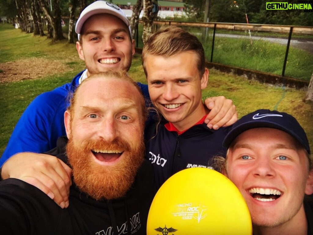 Kristofer Hivju Instagram - Fantastic day 1 at Sula Open- The Norwegian Discgolf Cup! Great to play with these masters of the sport- Knut, Peter and Jonas - at one of the best and most beautiful discgolf- fields in the world! Thanks to my discgolf- mentor and master @josteinhaaland for bringing me on board and to @innovadiscs and @gurudiscgolf for support and the greatest gear🏆 Saterday at 20.00 there will be a ace- competition! Come and watch if your in the neighborhood - it’ll be a lot of fun! #vassetdiskgolfpark #sula #norway @knut_haaland @peterlundedg @jonastangenhoff Vassetvatnet