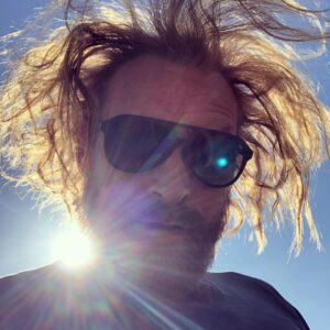 Kristofer Hivju Instagram - Summer is coming! ✨ @oscareide The finest of Scandinavian eyewear- design! Handcrafted in 193 steps, nearly weightless, exclusively sold at #synsam @synsamofficial #oscareide attetion to details @panoramaagency