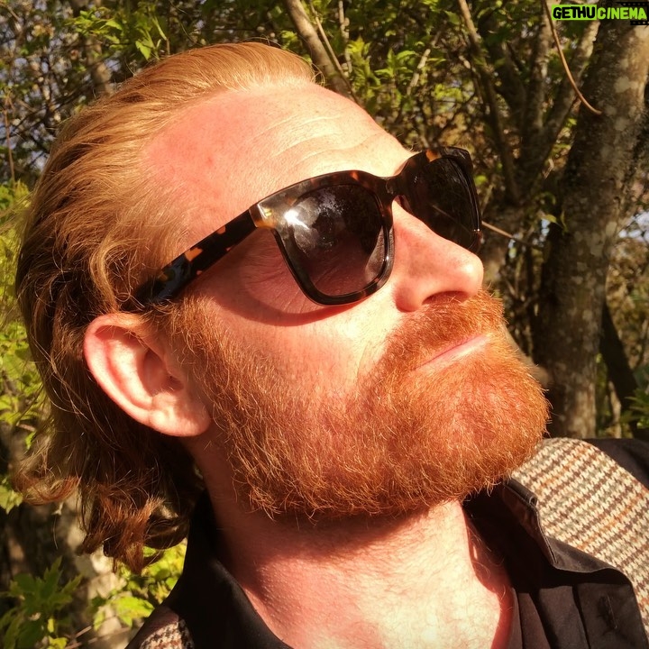 Kristofer Hivju Instagram - New and old! ♻️ These frames are made of old glasses and have been given new life! #synsamcircular is a sustainable and cool choice #circularcollection @synsamofficial #add Video @grymolvaerhivju