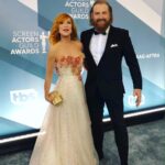 Kristofer Hivju Instagram - Great night at the #sagawards #sagawards2020 ! 🙌🏻 An honor to be nominated - congrats to the winners! @grymolvaerhivju ‘s beautiful dress by @oveharderfinseth Toxido by my long time partners @riccovero_man Thank you to our hairmaster @svetlanahairstailist @sistemohikaner and @ellaguthus Homage to my agencies @panoramaagency and @unitedtalent Jewelry from @katehermansen and @carolinesvedbom Grooming @christinadetroit Thanks to @bellebijouxnorway #gameofthrones #riccovero #ad #sagaftra The Shrine Auditorium