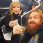 Kristofer Hivju Instagram - On our way to La La Land! 🥂 #LA #sagawards #sundancefilmfestival #oddnerdrumexhibition @grymolvaerhivju