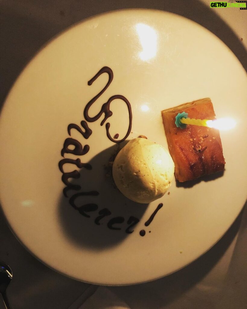 Kristofer Hivju Instagram - Happy birthday to me:-) Thank you for a great meal #gebrhartering With the family in #amsterdam @grymolvaerhivju Restaurant Gebr. Hartering