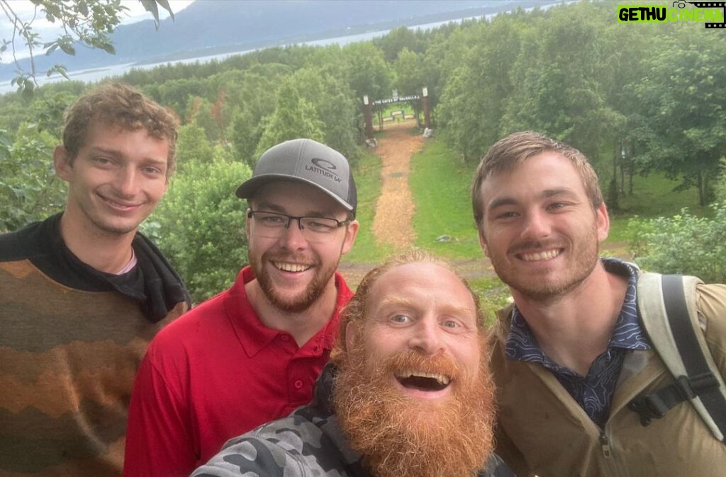Kristofer Hivju Instagram - Such a joy to apart of todays #skinsmatch with the discgolf legends @cheimborg @kevjusa and 2 times norwegian champion @oyvind.jarnes for @gkprodiscgolf hosted by man him self @lukehumphries.dg Getting ready for #protour the world cup of discgolf, first time in Europa @pcs_sulaopen Thanks to @innovadiscs @gurudiscgolf Pcs Open På Øverås Frisbeegolfklubb
