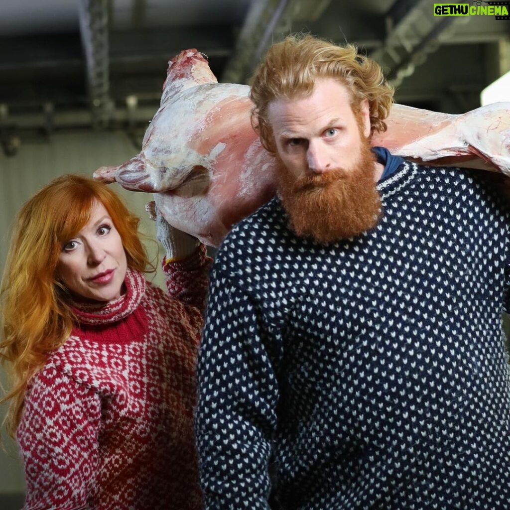 Kristofer Hivju Instagram - THE FOODSHOCK - tonight at @nrk 19.45 - a docu- series about foodwaste! What an enlightening exsperience for us - @grymolvaerhivju and I - to be apart of this and set focus on one of the major global challanges we face in the climatecrisis! One third of all the food produced in the world is thrown out. We need to change that. The series is hosted by the brilliant chef @christerrodseth Directed by @maritegrimstad Project manager @kemo6124 #foodwaste #matsvinn #matsjokket #sau #etsau