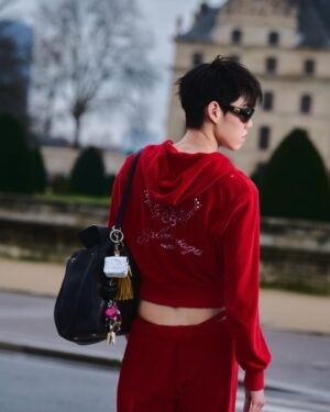 Krit Amnuaydechkorn Instagram - ❤️‍🔥 @balenciaga