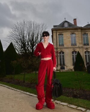 Krit Amnuaydechkorn Instagram - ❤️‍🔥 @balenciaga