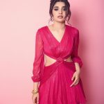 Krithi Shetty Instagram – Love being a woman #happywomensday 💞
•
•
Stylist @nidhijeswani 
Assisted by @nirikshapoojary_
Makeup @kalwon_beauty 
Hair @kamaldeepss 
Photographer @gohil_jeet
Pink dress @amrtaofficial 
Earrings @kushalsfashionjewellery 
Wrist stack @iblamebeads
Footwear @heelandbucklelondon
