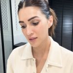 Kriti Sanon Instagram - Sleep deprived, tired skin, battery low! 😵‍💫🪫 Here’s my night time Reset to look like Sifra!! 🤪 💁🏻‍♀️💜 @letshyphen #Hyphen #RetinalResetSerum #ResetTheClock