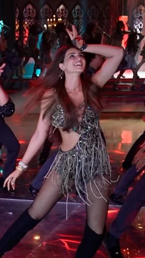 Kriti Sanon Instagram - You can see how much i enjoyed this song! 🤪😌🥰
Dancing is LOVE! 🫶🏻

1 Day to Go! 💃🏻💃🏻
#TeriBaatonMeinAisaUljhaJiya in theatres TOMORROW!! 

P.S. Loving the reels of this hookstep! 😍