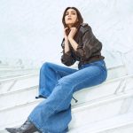 Kriti Sanon Instagram - Smoked up eyes Messy hair ISSA VIBE!! ✌️ @frame Styled by- @sukritigrover Styling Team- @vanigupta.23 HMU- @aasifahmedofficial @adrianjacobsofficial 📸- @vidhigodha