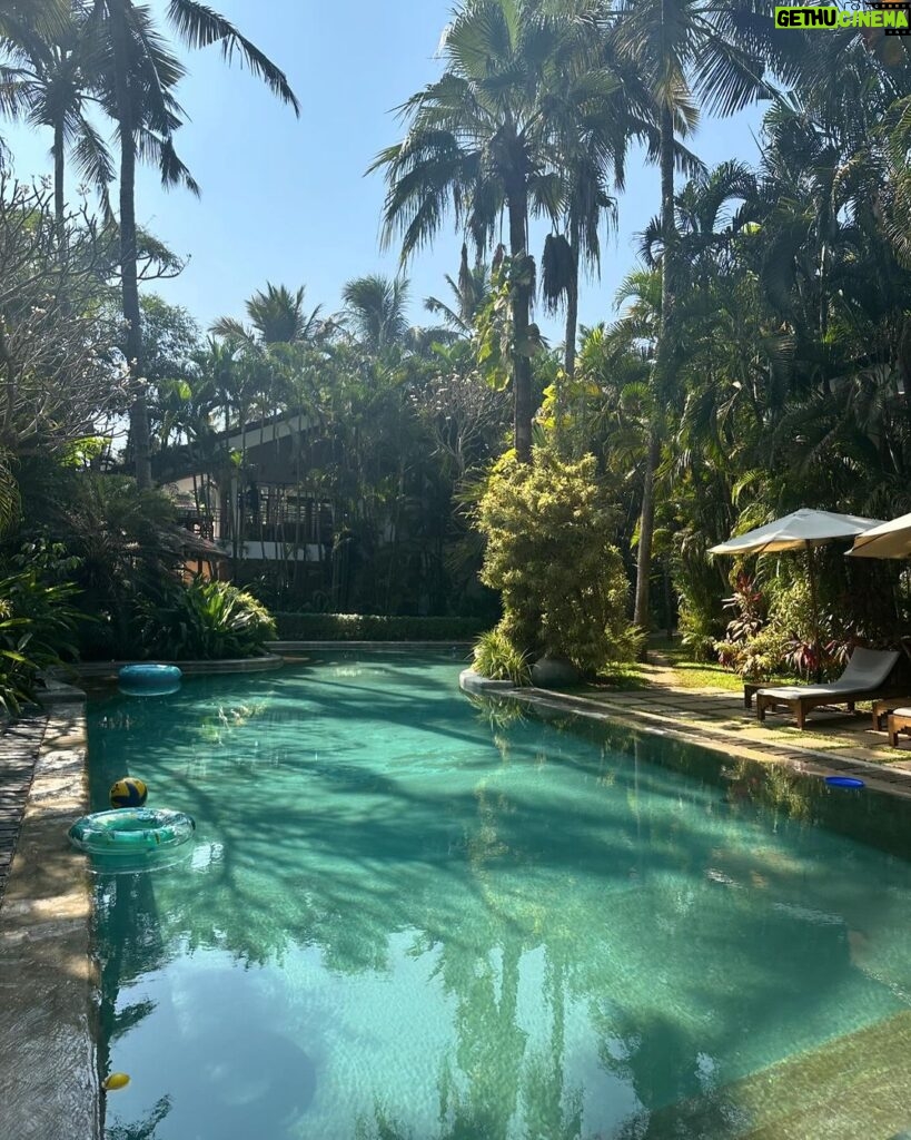 Kritika Kamra Instagram - Late to the gram because I’m doing this slow living thing as you can see Also because there’s no sun where I’m at currently 🥶 Goa