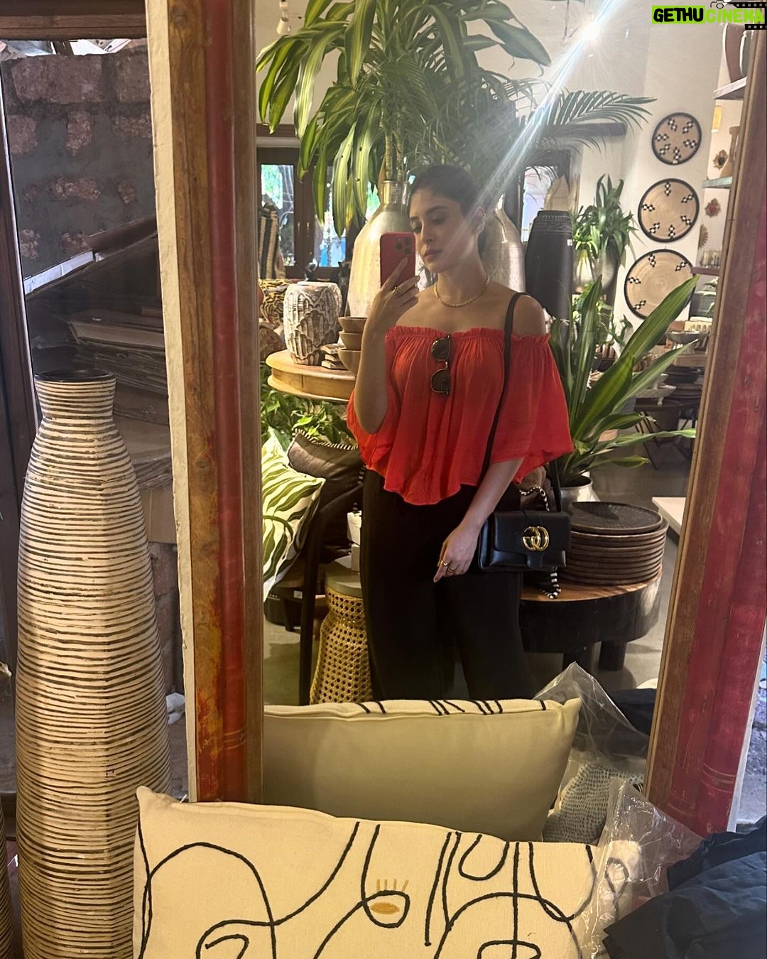 Kritika Kamra Instagram - Late to the gram because I’m doing this slow living thing as you can see Also because there’s no sun where I’m at currently 🥶 Goa