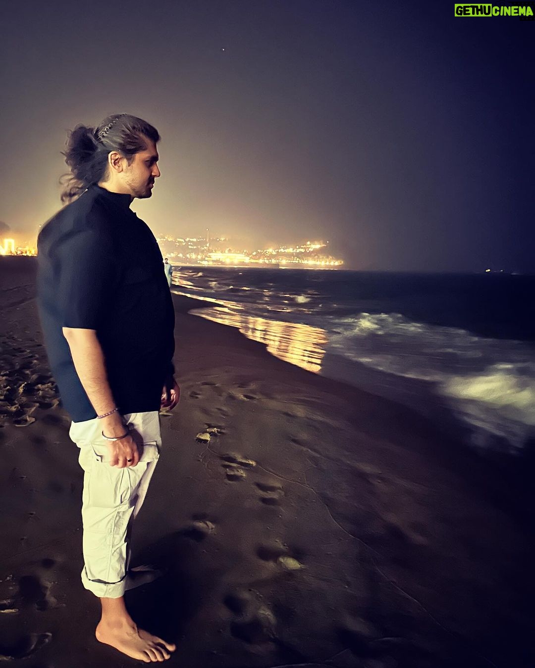 Kritika Kamra Instagram - 19/02 his way 🎂🥳🫶 @rahulkamra Goa