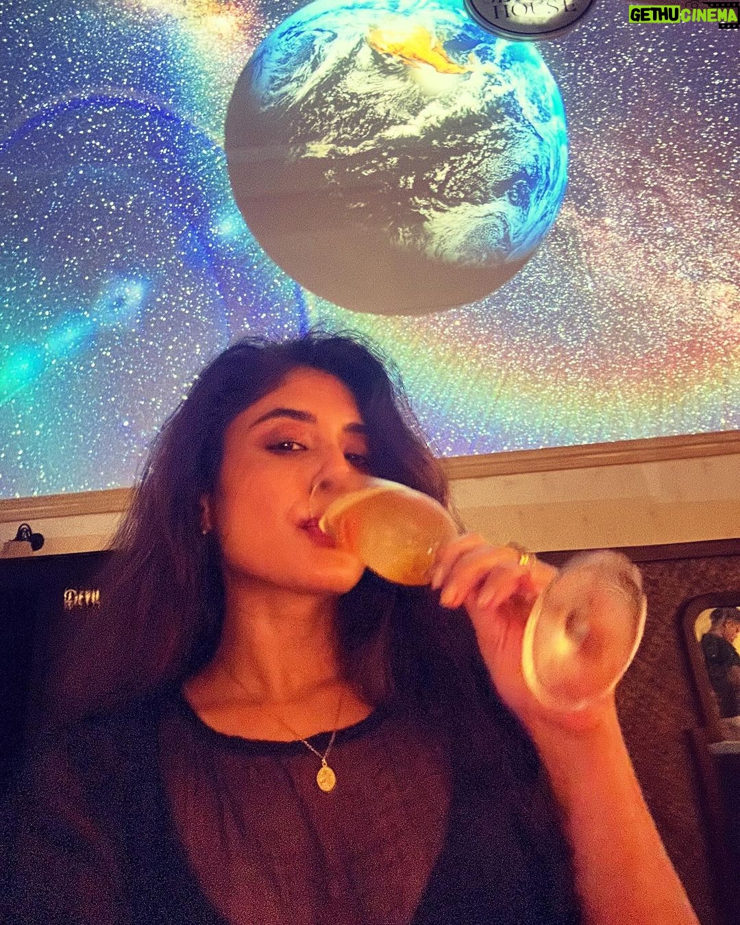 Kritika Kamra Instagram - 19/02 his way 🎂🥳🫶 @rahulkamra Goa