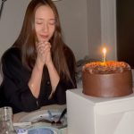 Krystal Jung Instagram – 개띠의 생일! 🐶