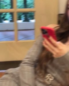 Krystal Jung Instagram - 문 열어조 Singapore