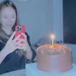 Krystal Jung Instagram – 개띠의 생일! 🐶