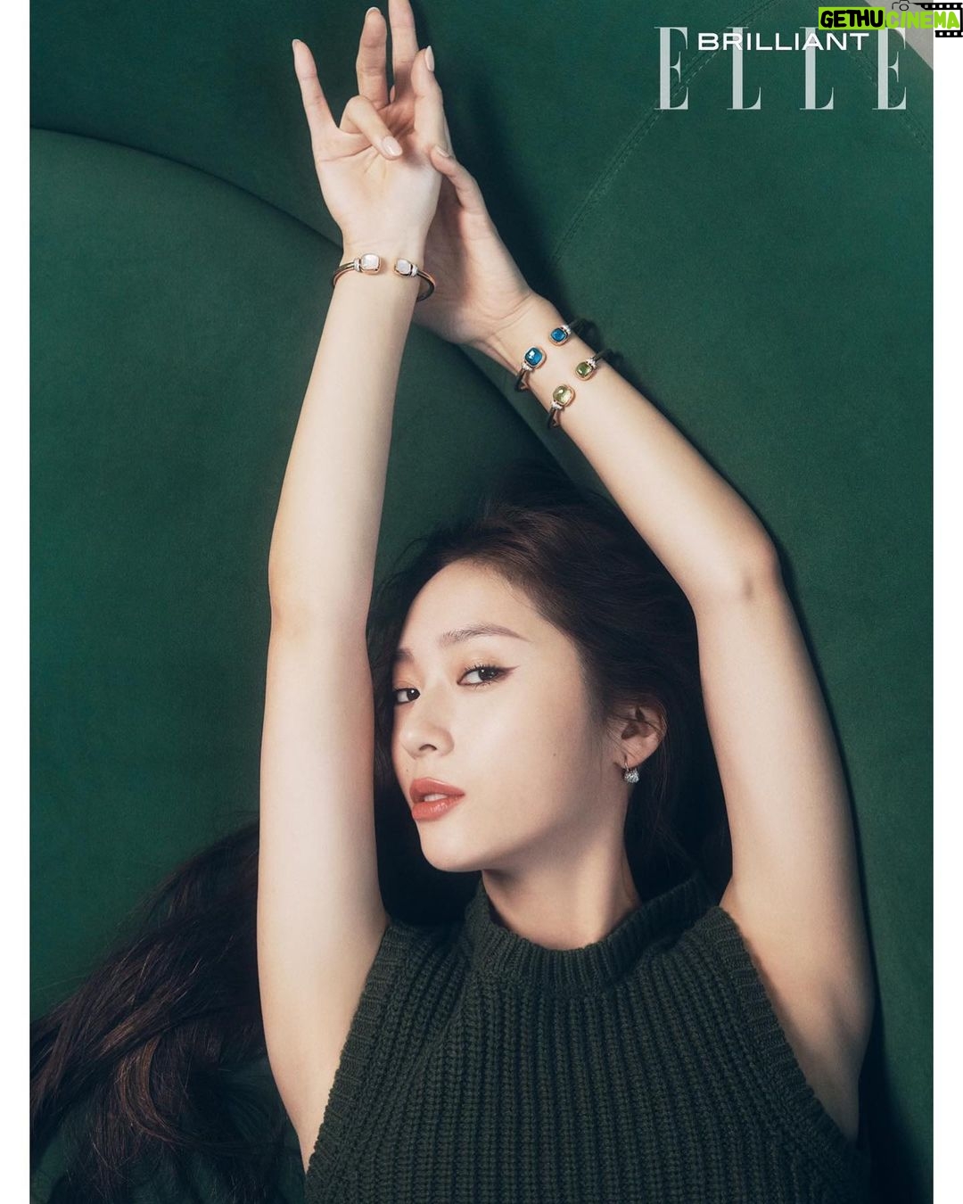 Krystal Jung Instagram - amore🩵 @pomellato