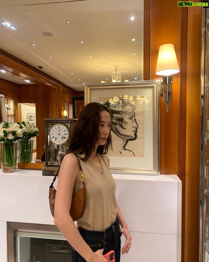 Krystal Jung Instagram - 🧢 geared up for the @wimbledon finals at the @ralphlauren flagship store! London, United Kingdom