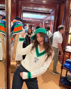 Krystal Jung Instagram - 🧢 geared up for the @wimbledon finals at the @ralphlauren flagship store! London, United Kingdom