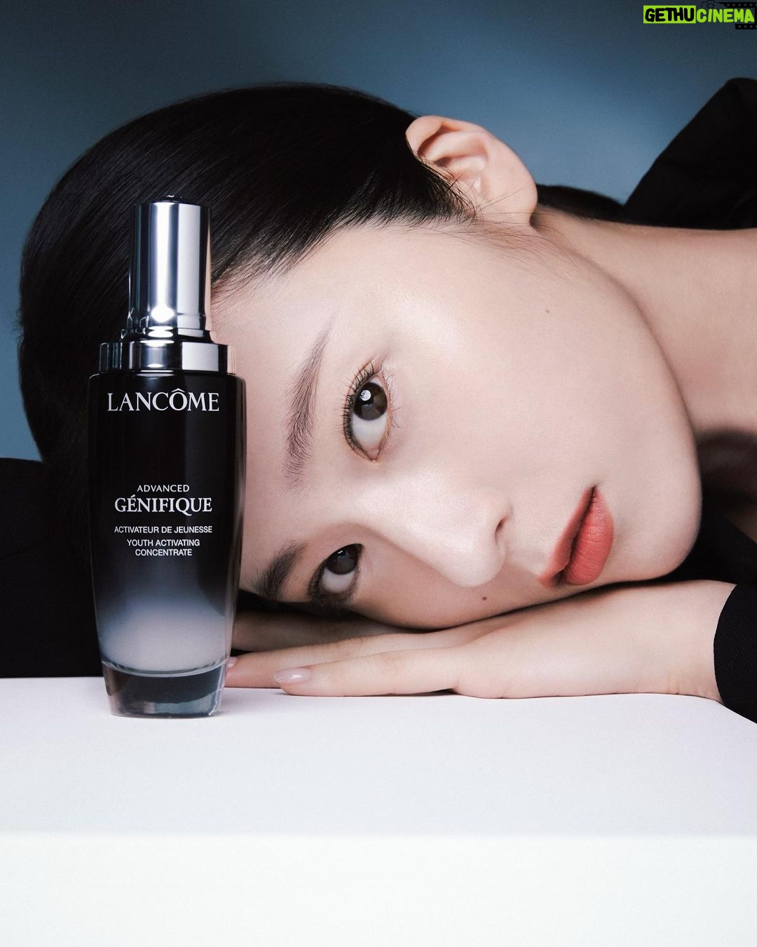 Krystal Jung Instagram - π€ @lancomeofficial #λμ½€ #μ λνΌλμΈλΌ #3μ΄λμμΈλΌ #RewindYourAge #λμ΄λνμ΄λ°μ΄μ
