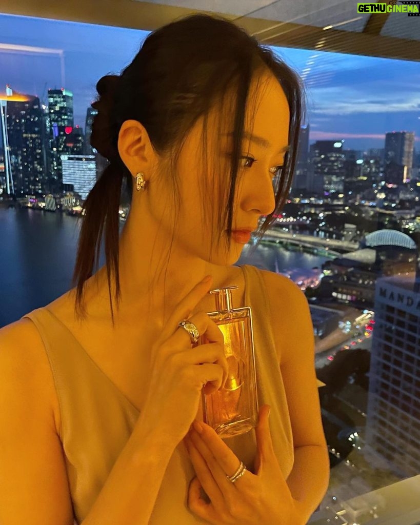 Krystal Jung Instagram - 💓🌷🌸 @lancomeofficial #lancomesg #idolebylancome #beyourownidole Singapore