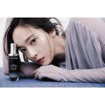 Krystal Jung Instagram - 🖤 @lancomeofficial #랑콤 #제니피끄세럼 #3살동안세럼 #RewindYourAge #뗑이돌파운데이션