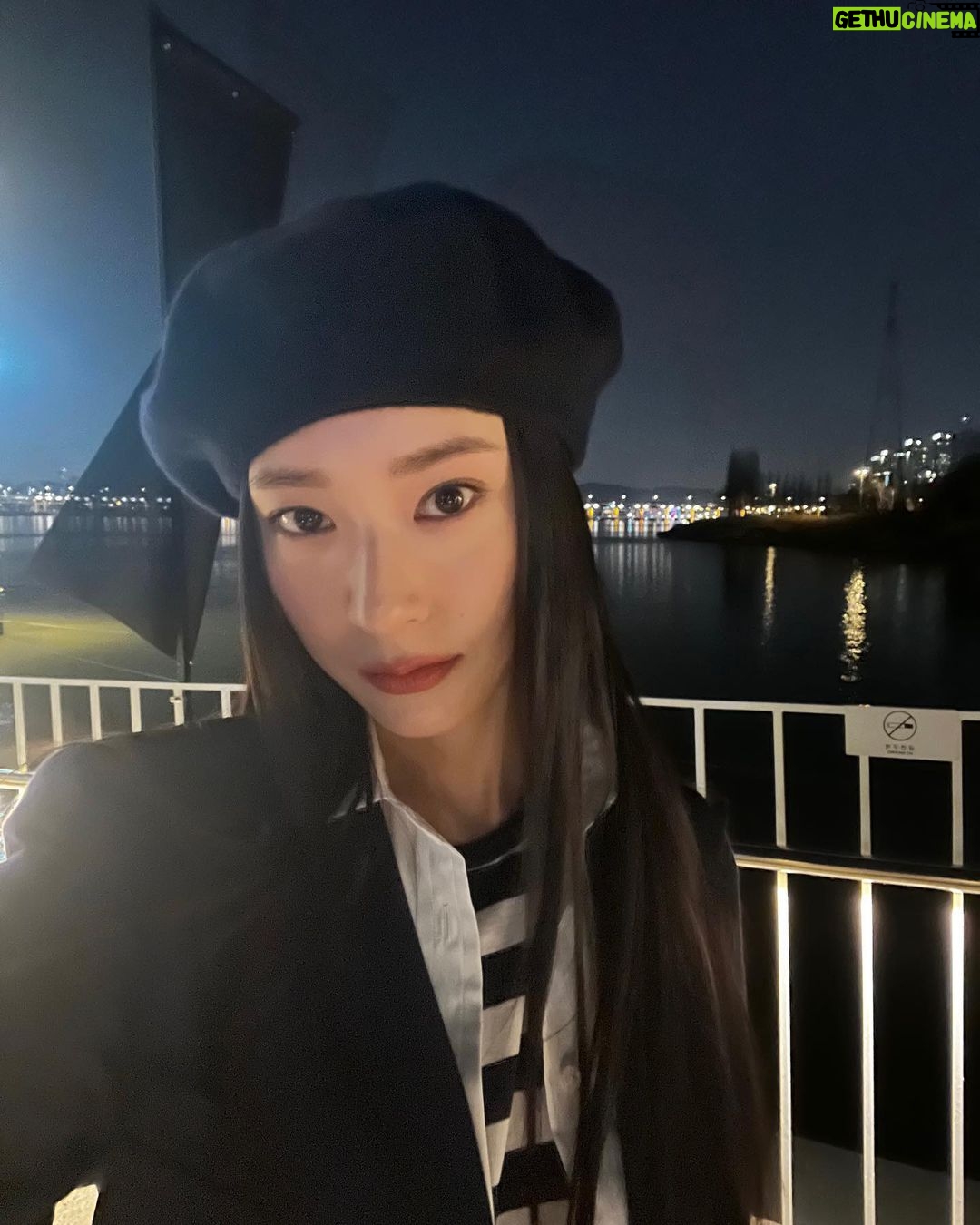 Krystal Jung Instagram - *dreaming california* in seoul with @ralphlauren #RLSP23 #RLCaliforniaDreaming #RalphLauren #RLCollection #RLPurpleLabel