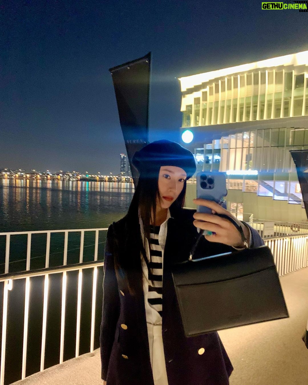 Krystal Jung Instagram - *dreaming california* in seoul with @ralphlauren #RLSP23 #RLCaliforniaDreaming #RalphLauren #RLCollection #RLPurpleLabel