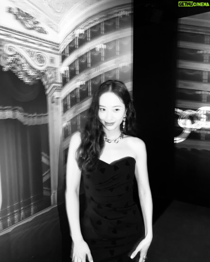 Krystal Jung Instagram - black n white